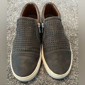 Report Dark Gray Slip-On Loafers